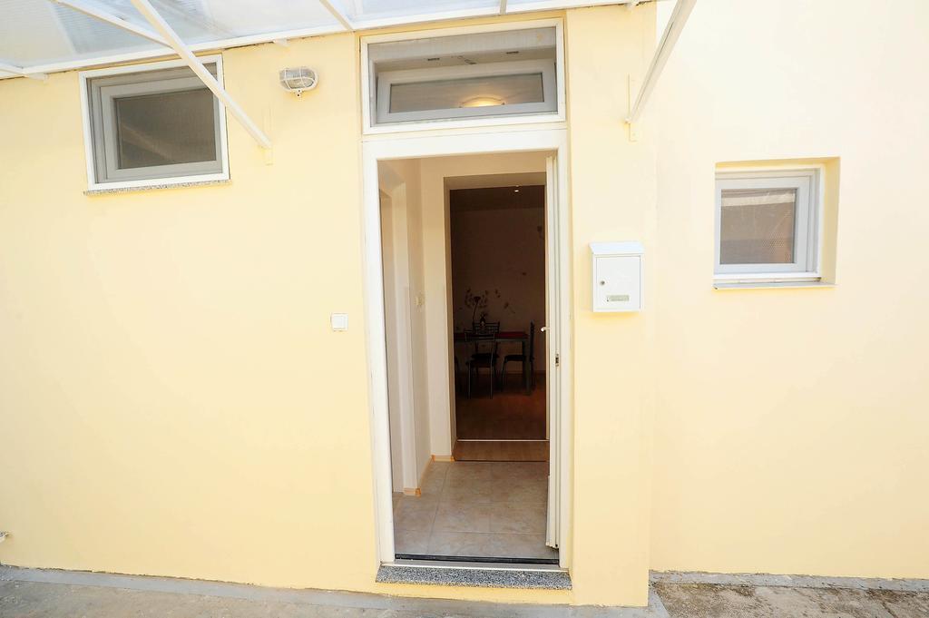 Apartment Mile ซาดาร์ ภายนอก รูปภาพ