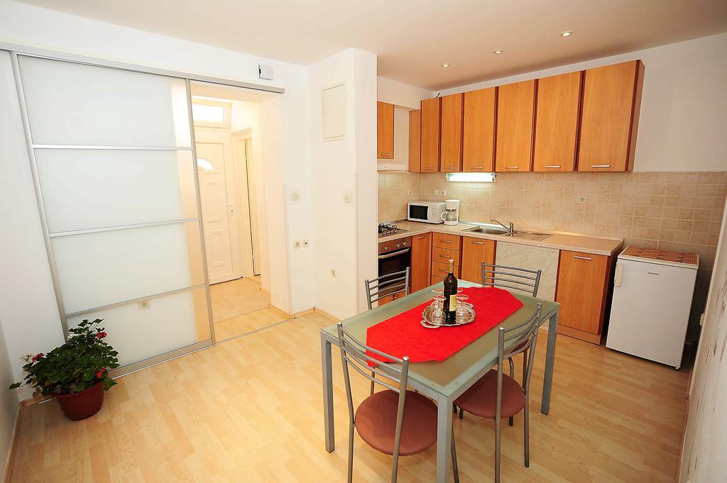 Apartment Mile ซาดาร์ ภายนอก รูปภาพ