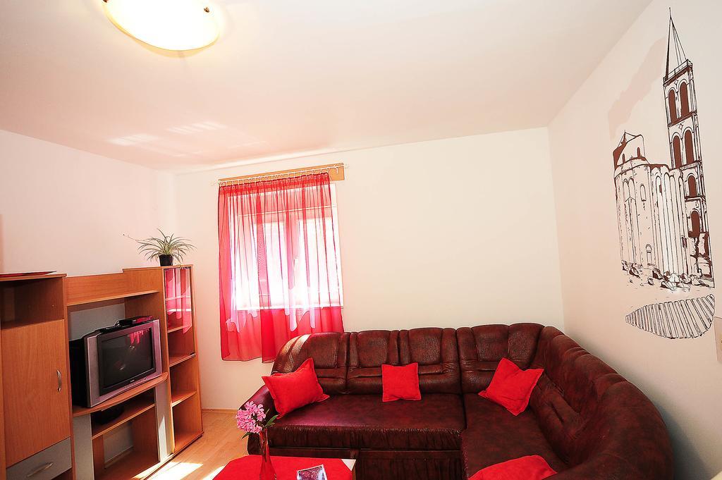 Apartment Mile ซาดาร์ ภายนอก รูปภาพ
